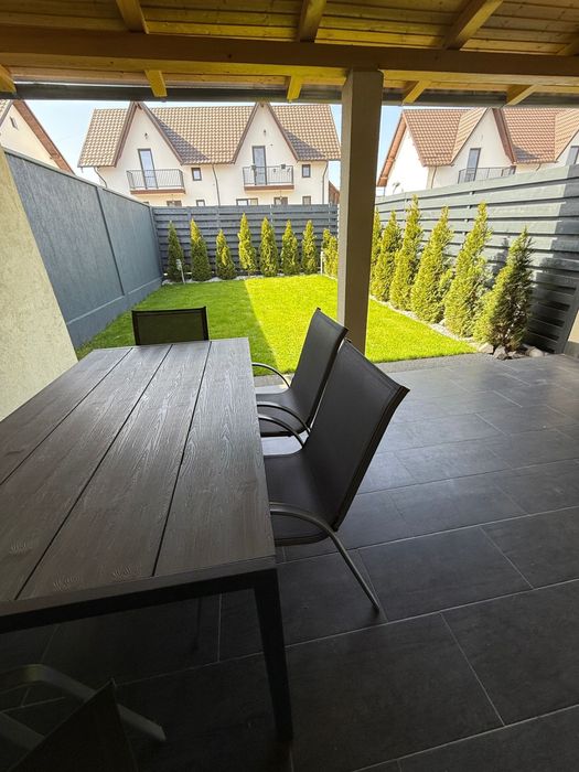 Vand casa duplex Lisaura