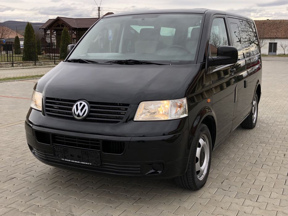 VW Transporter T5 Multivan an fabricatie 10/2007 motor 1.9 tdi 102cp clima computer bord geamuri electrice incalzire scaune carte service