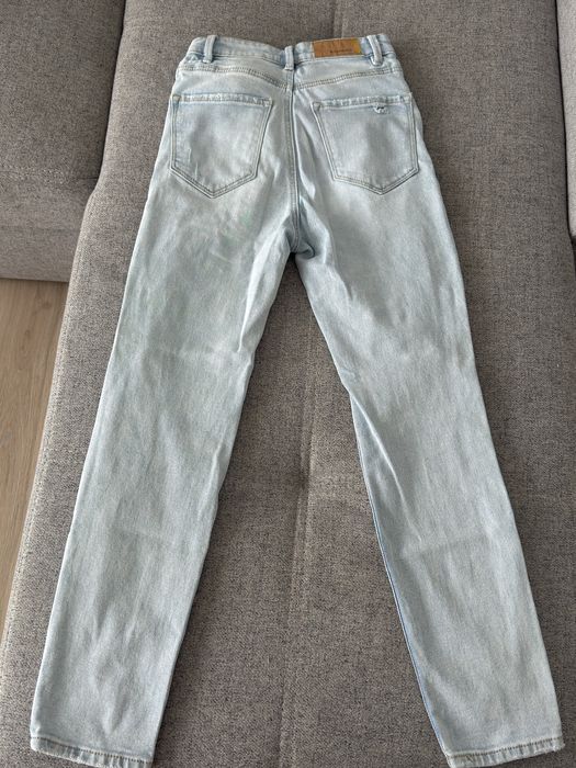 Blugi stradivarius marimea 34