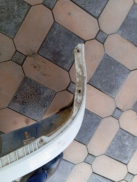 Продаеться бампер  на матиз