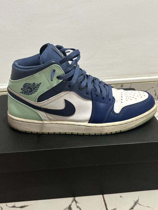 Air Jordan 1 Mid Blue Mint