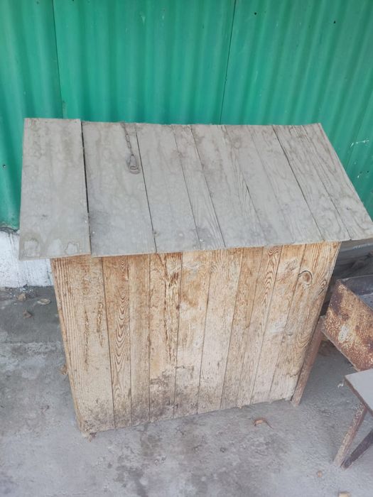 Собачья будка из дерева