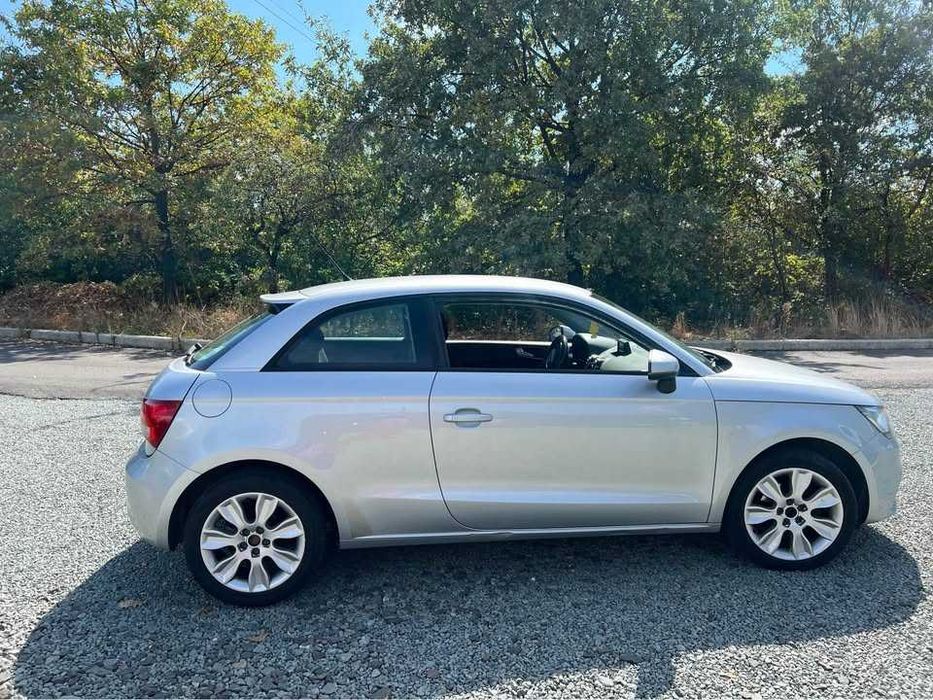Audi A1, o mașină compactă, elegantă și economică,