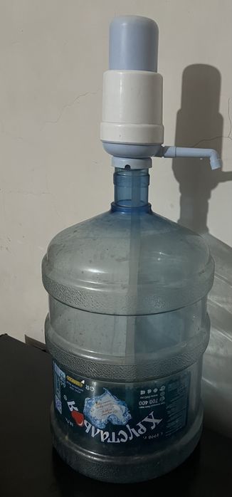 Воды кристаля тару бак