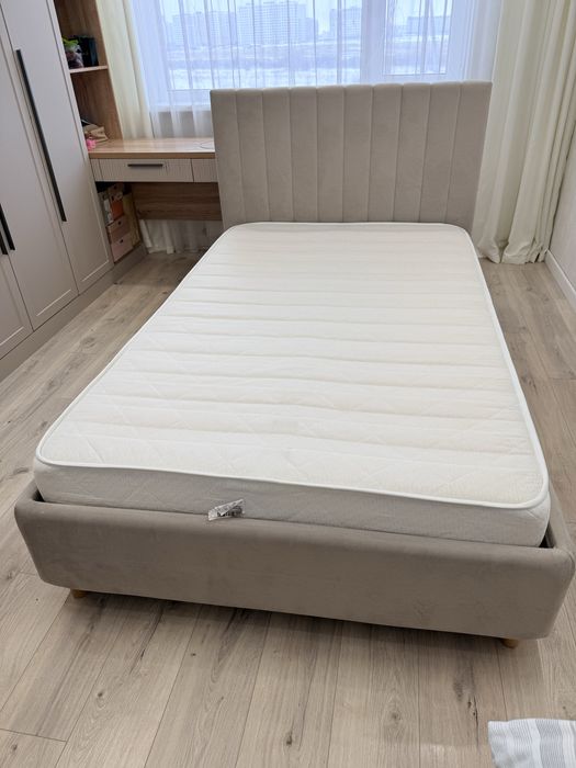 Продам кровать 120х200