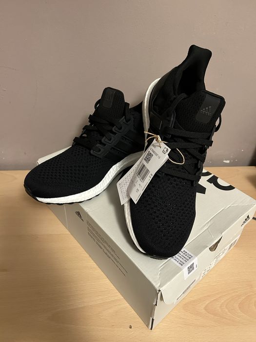 Adidas Ultraboost 1.0; 43 1/3