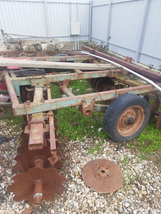 Vând disc  agricol 3.2 m romanesc, grapa cu discuri
