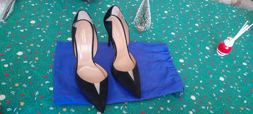 Pantofi Aquazzura deosebiti