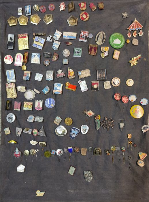 Значки различни видове