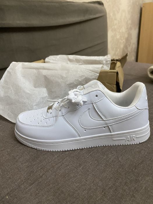 Кроссовки белый мужской