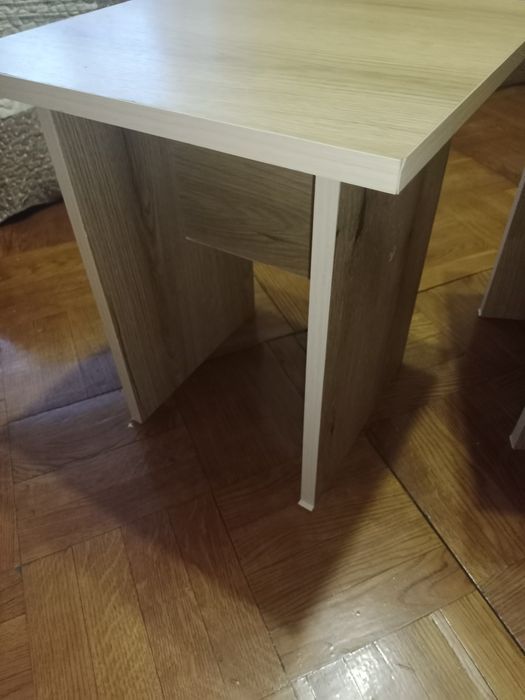 Табуретки новые в кухню