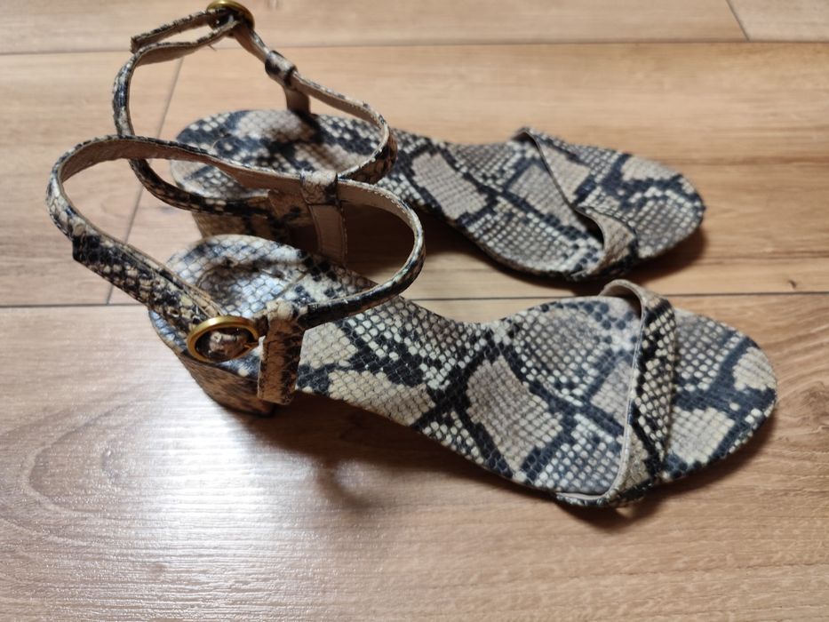 Sandale marimea 38, Massimo Dutti