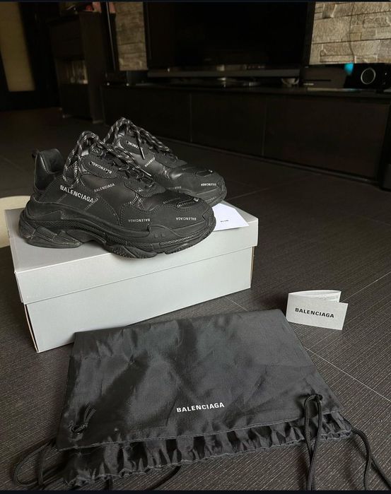 Balenciaga Triple s кецове баленсиага