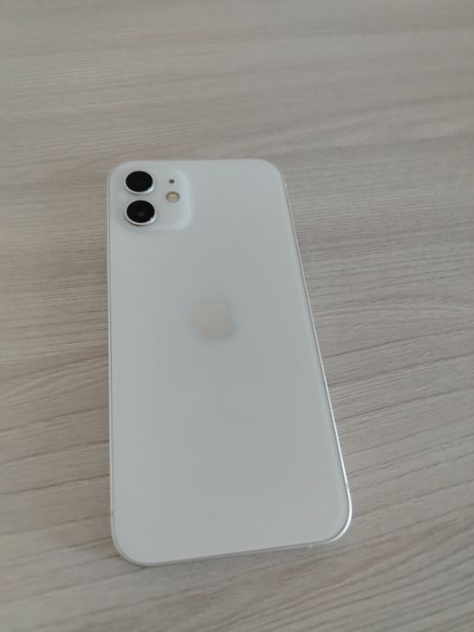 Продам или обмен айфон 12