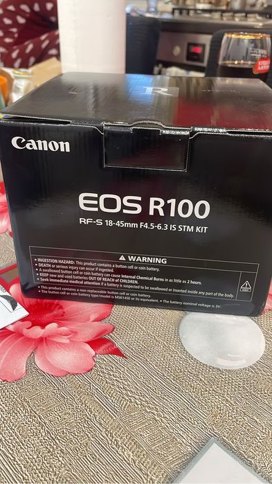 Vand aparat foto Canon EOS R100 sigilat
