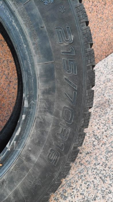 Продам шины зима 215/70/16
