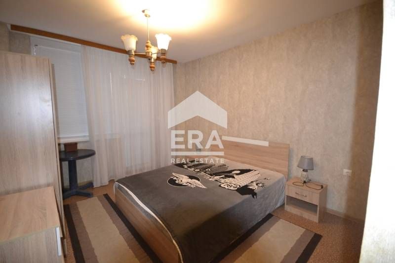 САМО В ЕРА ИМОТИ ХАСКОВО ! Двустаен апартамент  до у-ще Св. Иван Рилск