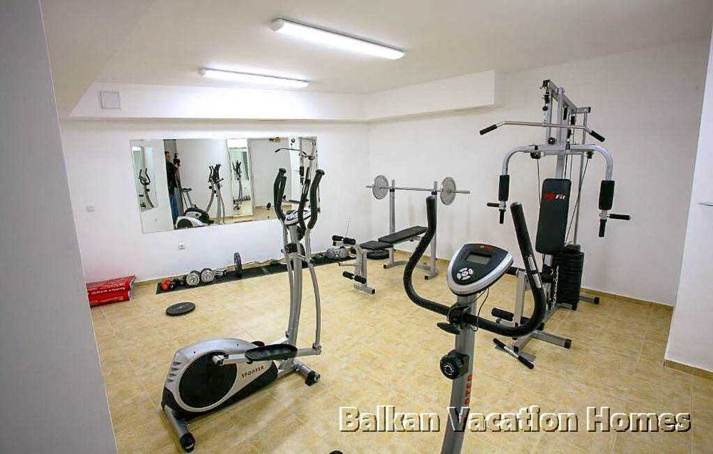 Продава се Тристаен апартамент в Каварна - 103 кв.м за 797 €/кв.м - Снимка #16