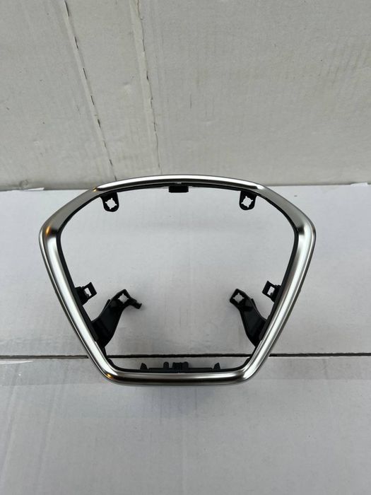 Accesorii/trim uri  logo AUDI SKODA VOLAN VRS S
