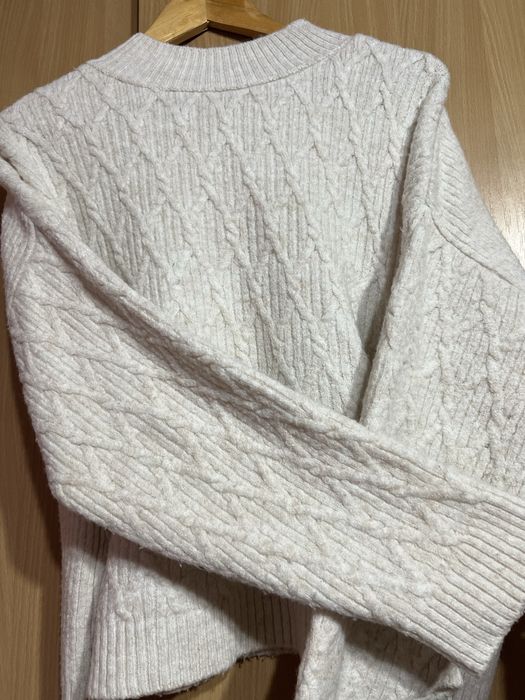 Кофта плотный трикотаж.