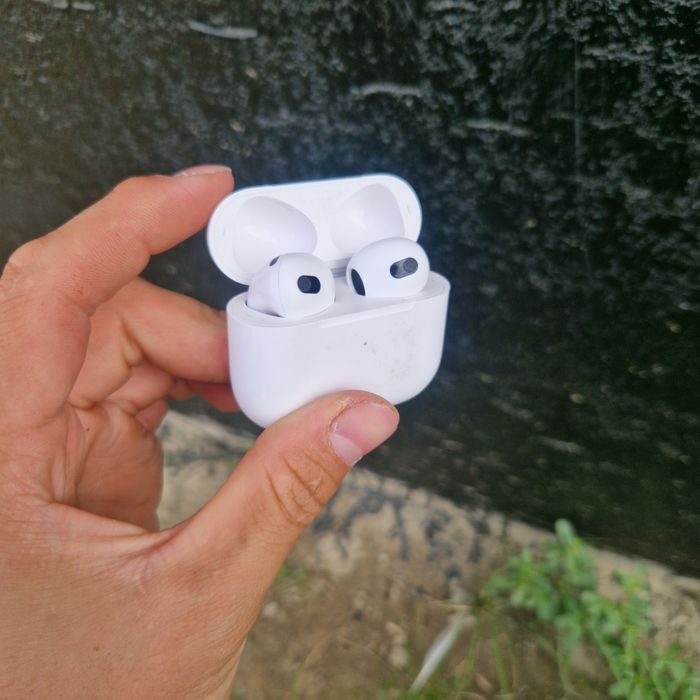 Apple Airpods 3.