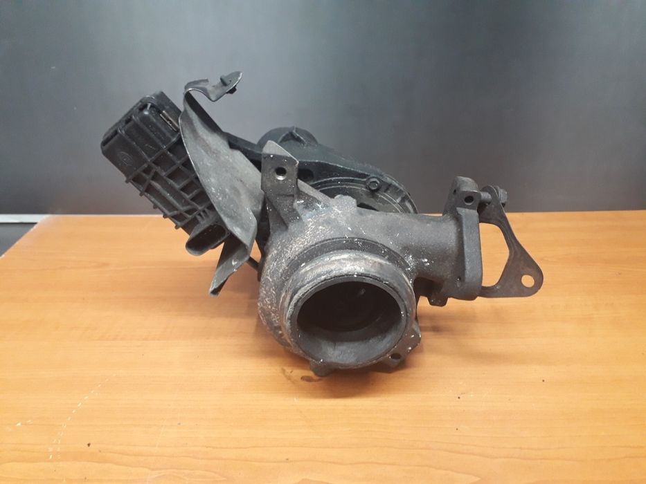Turbina mercedes 2.2 cdi w203 w211 w209  c e clk  garrett