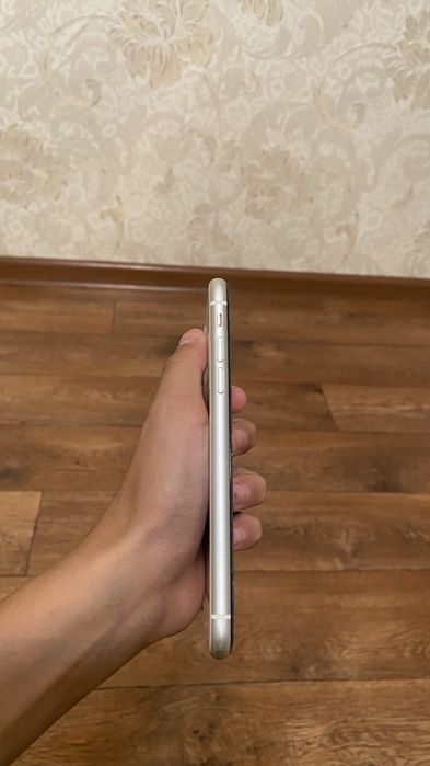 iPhone 11 Белый.