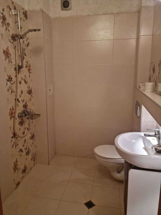 Дава се под наем Двустаен апартамент в София, Център - 60 кв.м за 458.49 € - Снимка #7