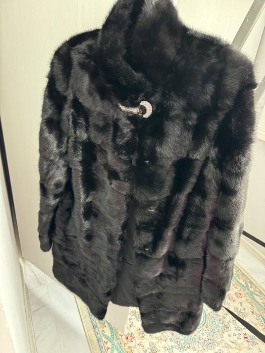 Шуба черная состояние отличное