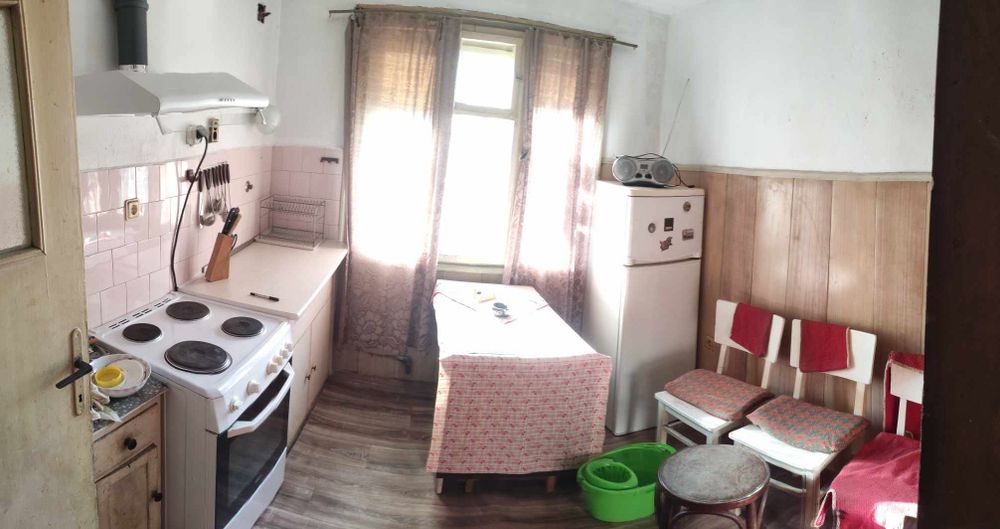 Дава се под наем Двустаен апартамент в Плевен, Широк център - 60 кв.м за 178.5 € - Снимка #2