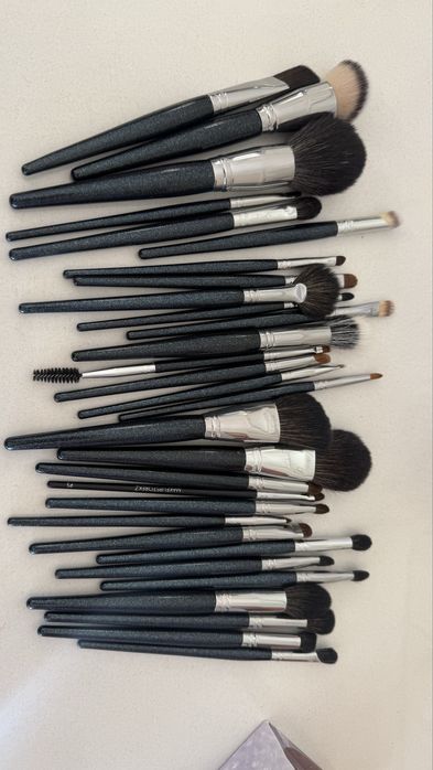 Продам кисточки