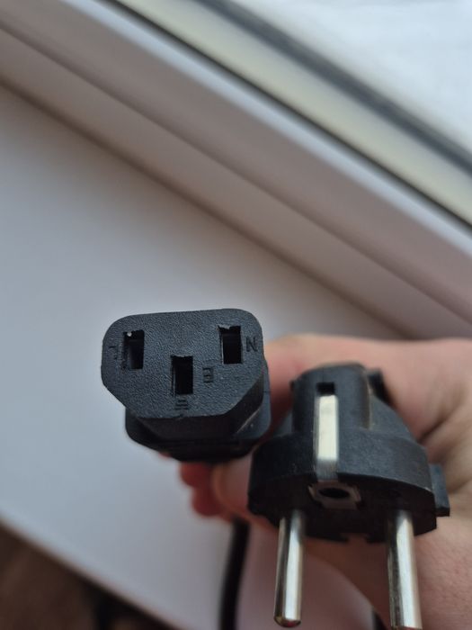 Кабель питания для компьютеров и оргтехники