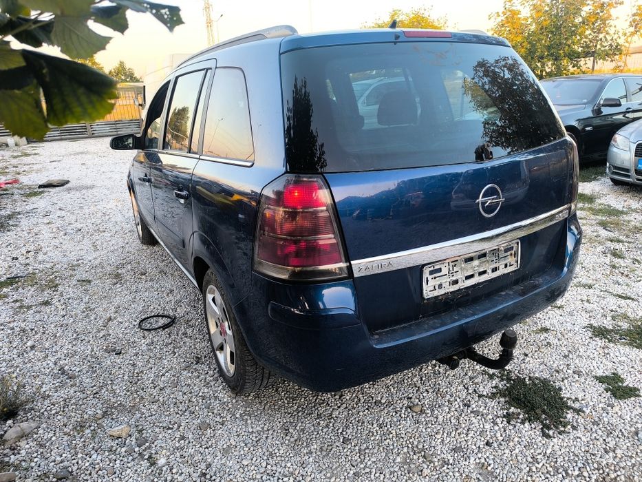 Opel Zafira B 1.9 150к.с. НА ЧАСТИ