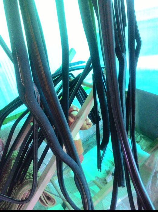 Уплотнители дверных проемов Mercedes w124