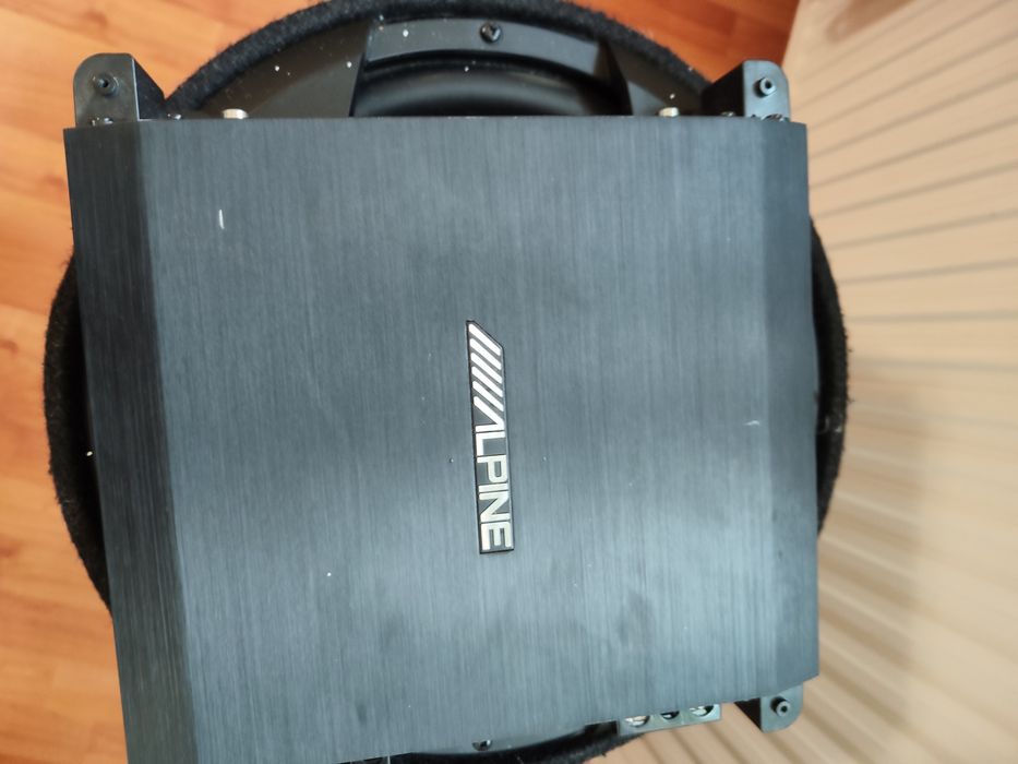 Subwoofer alpine plus statie