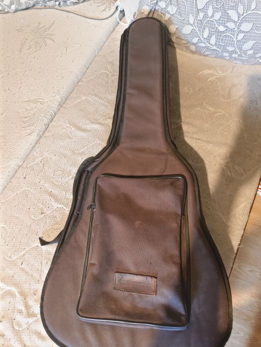 Yamaha FG-413S + husă Bandiera - chitară acustică cu faţă din lemn masiv