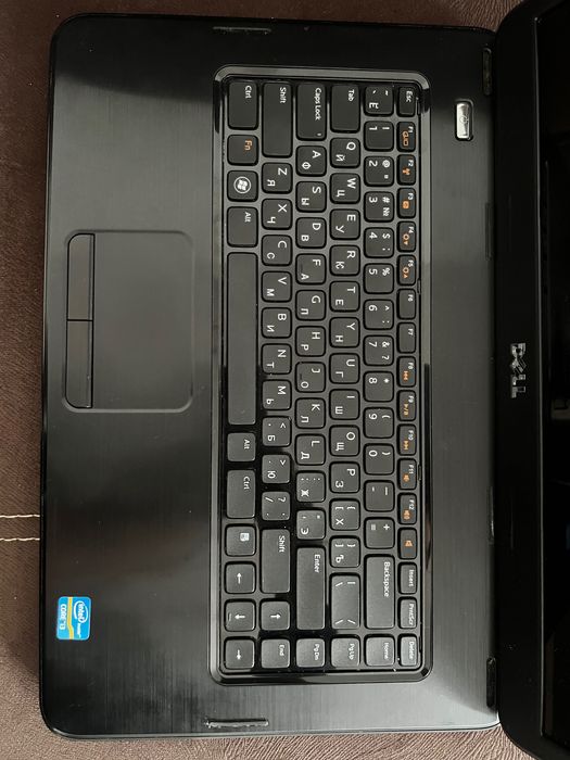 Лаптоп Dell INSPIRON N5050-0200