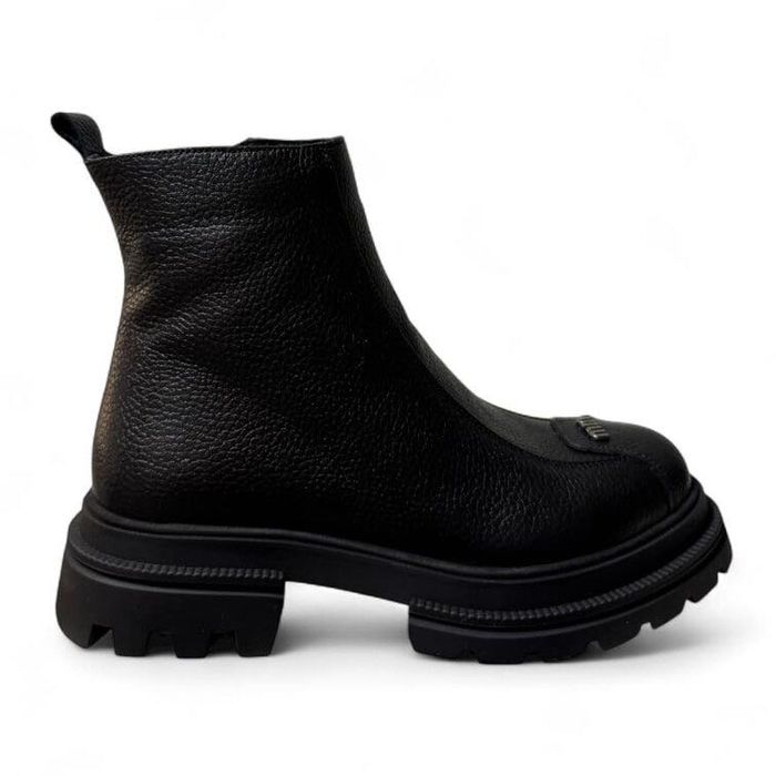 Дизайнерски дамски боти от естествена кожа