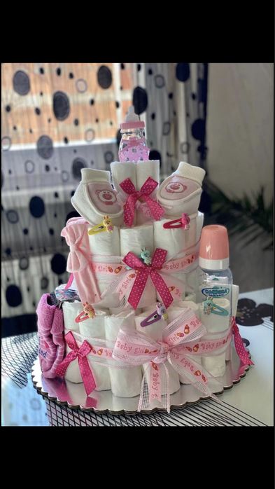 Торти, колички и фигурки от памперси( пелени )