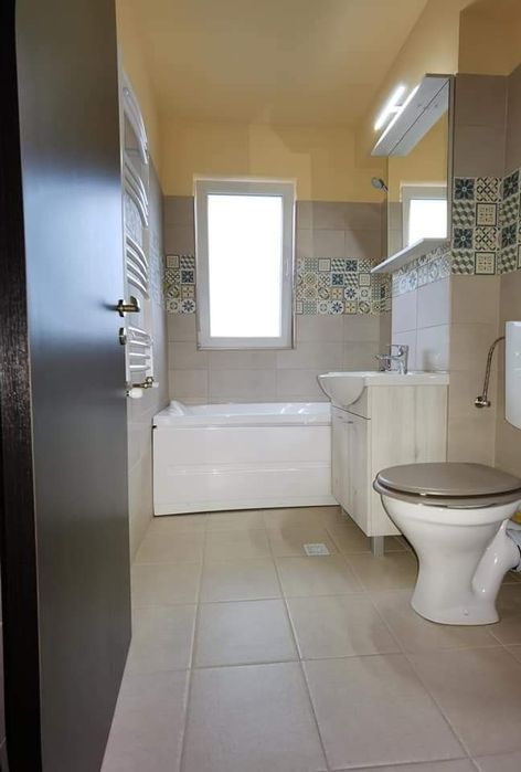 Duplex 3 camere pe doua niveluri cu o suprafață de 100 m2