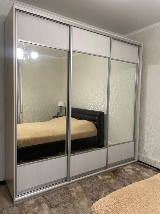 Продам шкаф+ комод