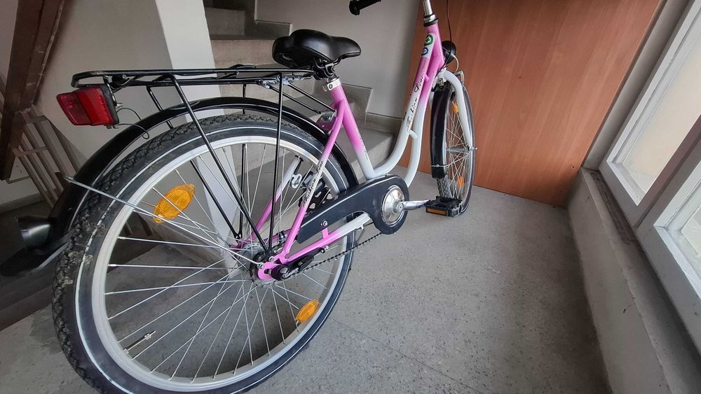 Продавам 2 броя детски велосипеда 24"