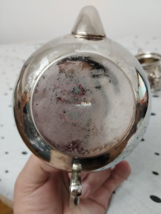 Set vechi suflat cu argint