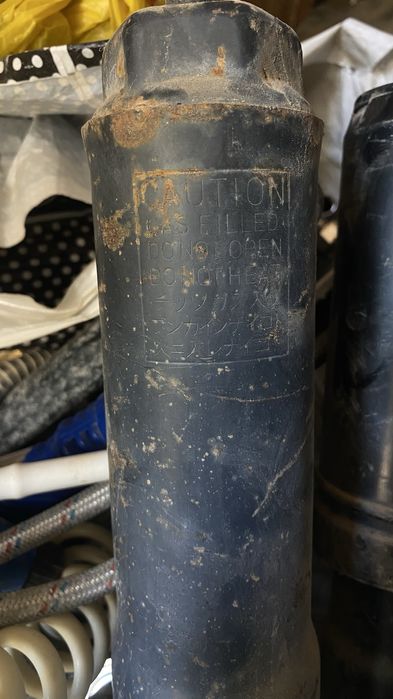 Амортизатор Тайота 200