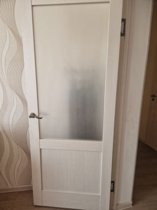 Двери б/у в хорошем межкомнатные