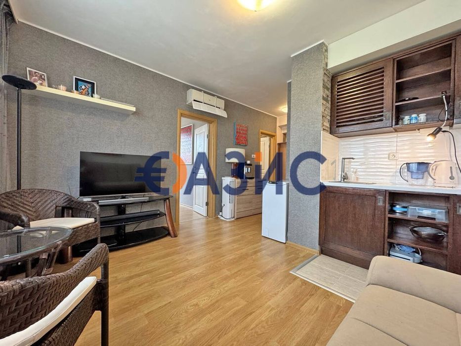 Продава се Двустаен апартамент в к.к. Слънчев бряг - 53 кв.м за 866 €/кв.м - Снимка #8