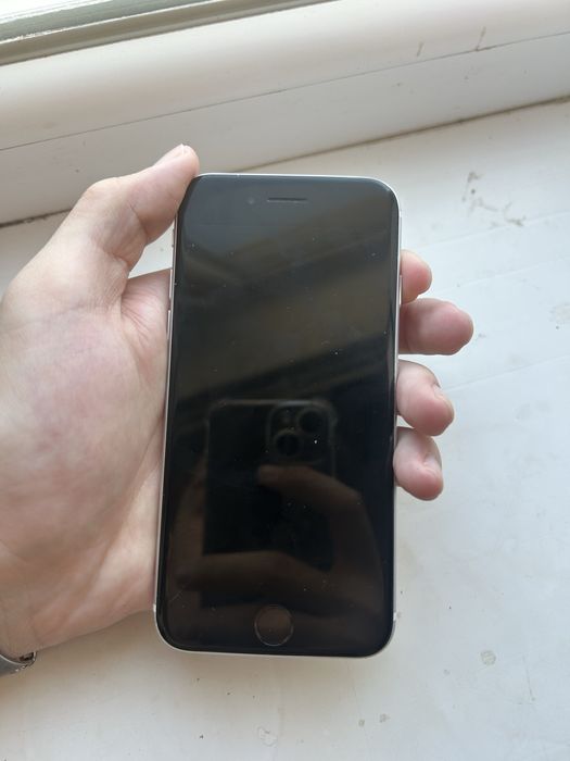 Iphone SE 2020 64гб