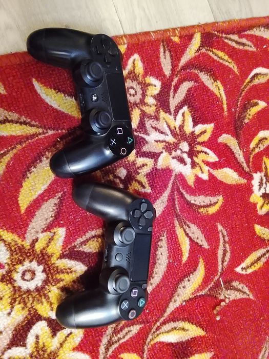 Пс4 фат 500 ГБ с играми и джостиками