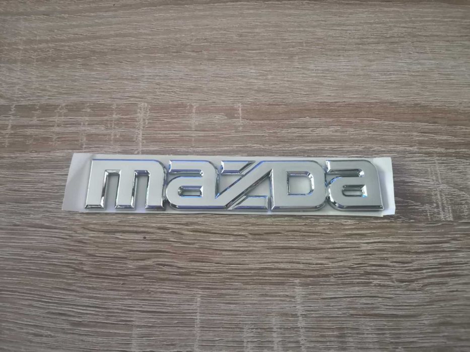 Сребрист надпис Mazda стар стил