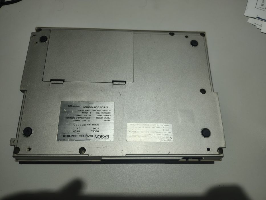 Primul laptop din lume - Epson HX20 - nu este HC85 și nici HC2000